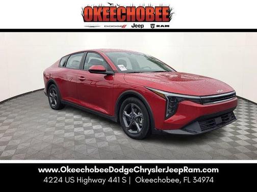 Currant Red 2025 Kia K4