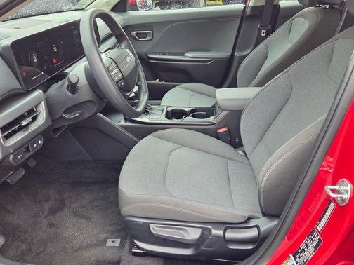 Currant Red 2025 Kia K4