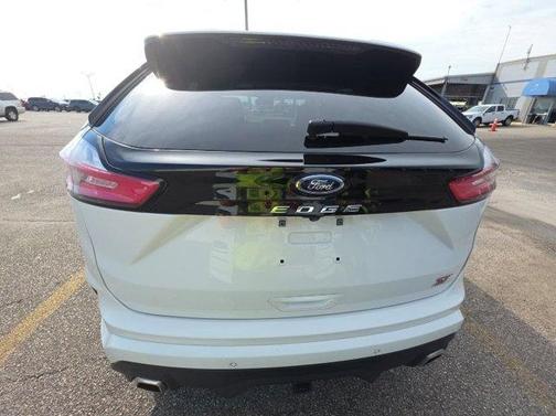 2022 Ford Edge ST