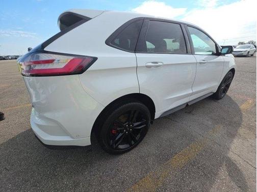 2022 Ford Edge ST