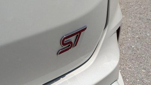 2022 Ford Edge ST