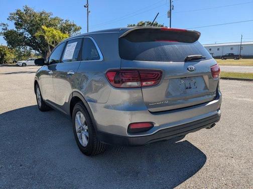 2019 Kia Sorento LX V6