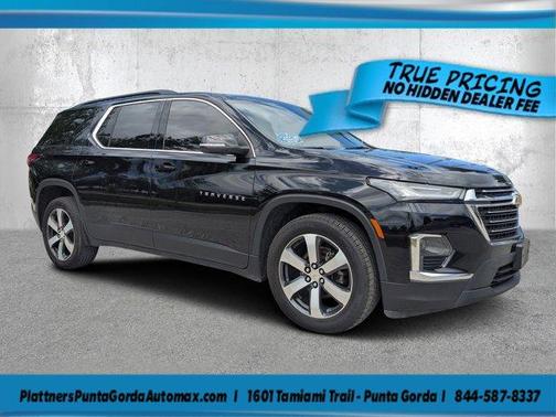 Mosaic Black Metallic 2023 Chevrolet Traverse LT Leather