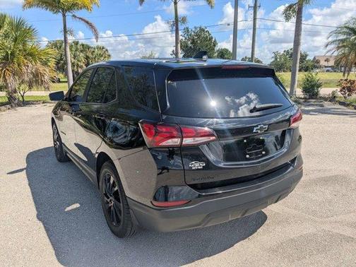 Mosaic Black Metallic 2024 Chevrolet Equinox LS