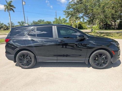 Mosaic Black Metallic 2024 Chevrolet Equinox LS