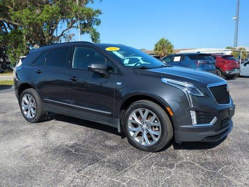 Manhattan Noir Metallic 2020 Cadillac XT5 Sport
