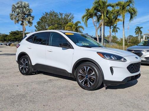 2021 Ford Escape SE