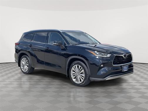 2023 Toyota Highlander Platinum