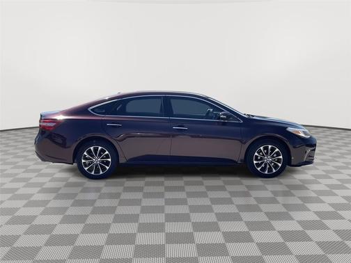 2018 Toyota Avalon XLE