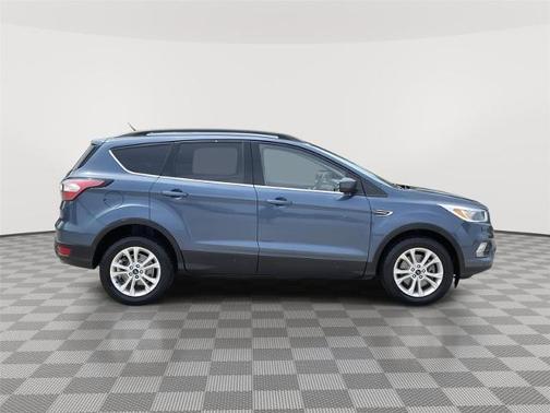 BLUE METALLIC 2018 Ford Escape SE