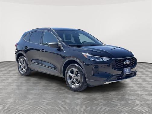 AGATE BLACK METALLIC 2025 Ford Escape ST-LINE