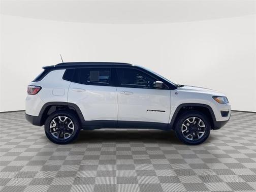 White Clearcoat 2018 Jeep Compass TRAILHAWK