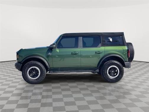 ERUPTION GREEN METALLIC 2024 Ford Bronco OUTER BANKS
