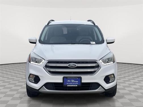 OXFORD WHITE 2017 Ford Escape SE