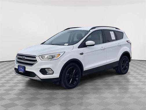 OXFORD WHITE 2017 Ford Escape SE
