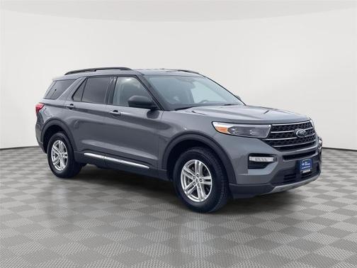 CARBONIZED GRAY METALLIC 2022 Ford Explorer XLT