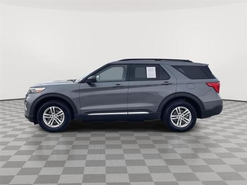 CARBONIZED GRAY METALLIC 2022 Ford Explorer XLT