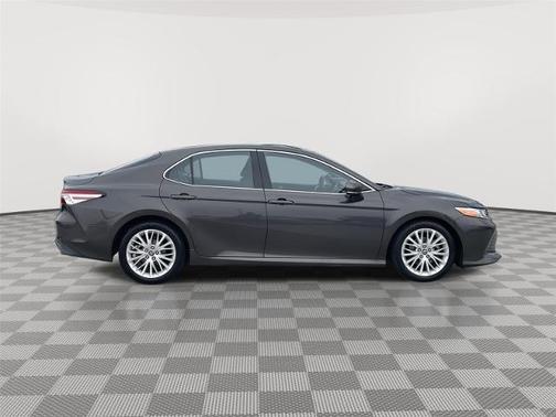 Brownstone 2018 Toyota Camry XLE