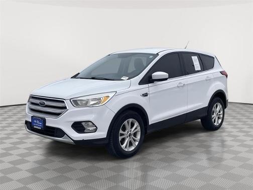 BLANC OXFORD 2019 Ford Escape SE