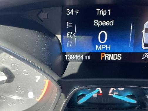 BLANC OXFORD 2019 Ford Escape SE