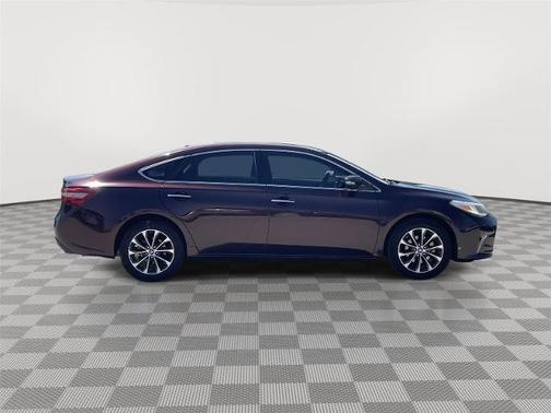 2018 Toyota Avalon XLE