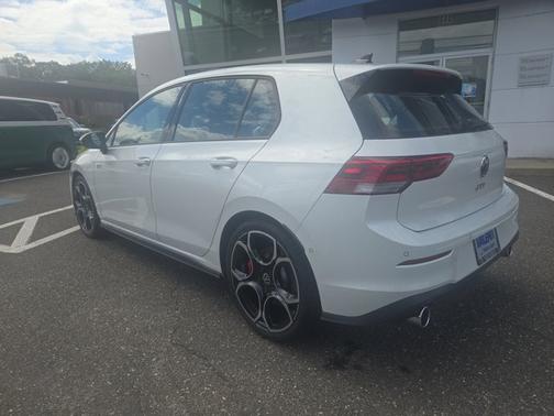 2025 Volkswagen Golf GTI Autobahn