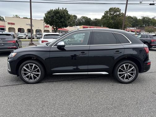 2022 Audi SQ5 Premium Plus