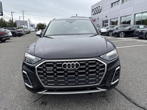 2022 Audi SQ5 Premium Plus