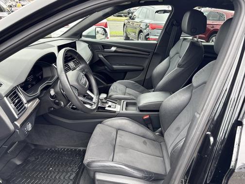2022 Audi SQ5 Premium Plus