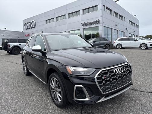 2022 Audi SQ5 Premium Plus
