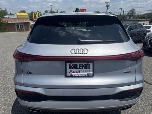 2025 Audi Q5 Premium