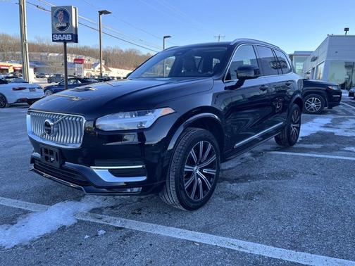 2024 Volvo XC90 Plus Bright Theme