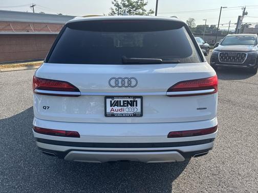 2025 Audi Q7 Premium Plus