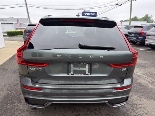FOREST LAKE 2026 Volvo XC60 Plug-In Hybrid Ultra