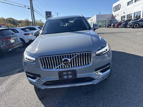 2025 Volvo XC90 Plus