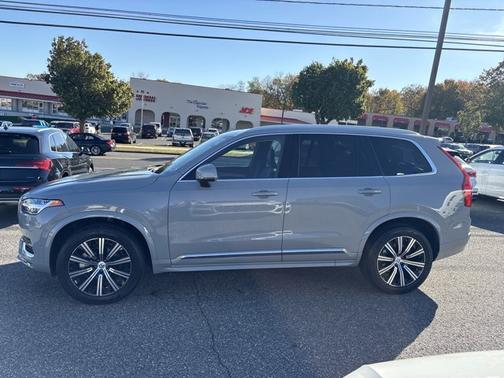 2025 Volvo XC90 Plus
