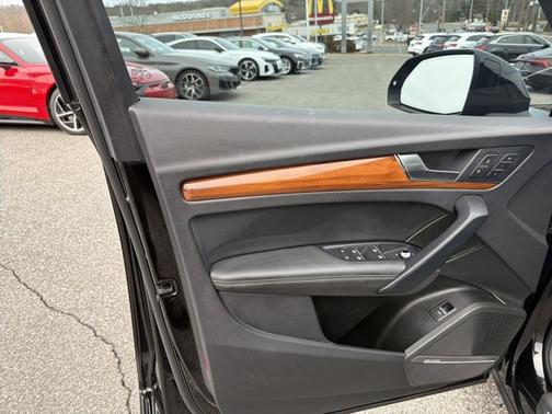 2023 Audi Q5 S line Premium Plus