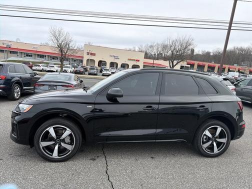 2023 Audi Q5 S line Premium Plus
