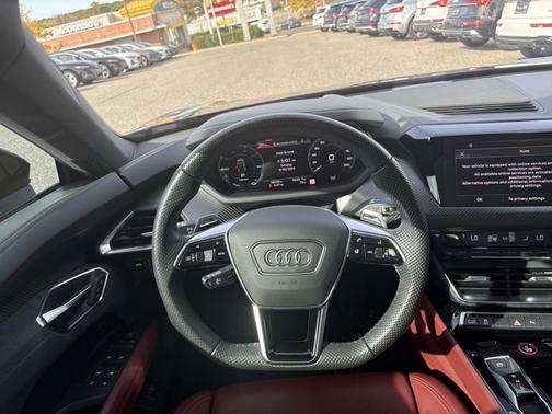 2023 Audi e-tron GT Premium Plus