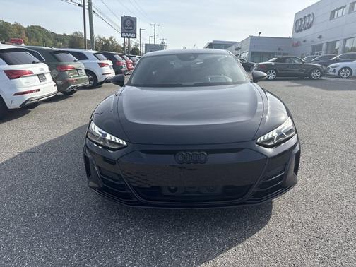 2023 Audi e-tron GT Premium Plus