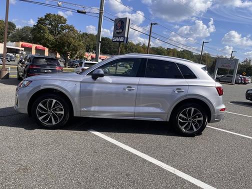 2022 Audi Q5 S line Premium Plus