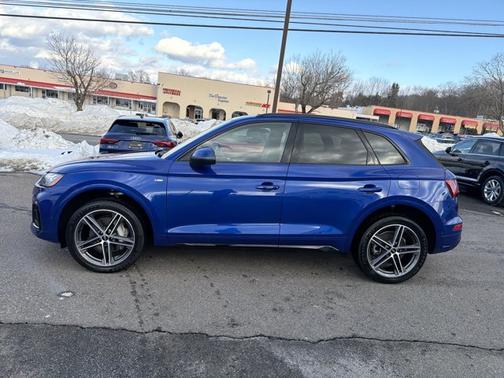2023 Audi Q5 S line Prestige