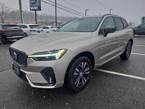 2025 Volvo XC60 Core