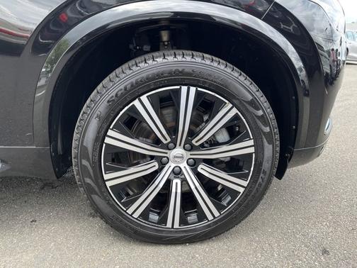 2022 Volvo XC90 Recharge Plug-In Hybrid Inscription