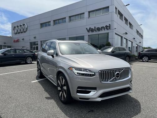2024 Volvo XC90 Recharge Plug-In Hybrid Ultimate