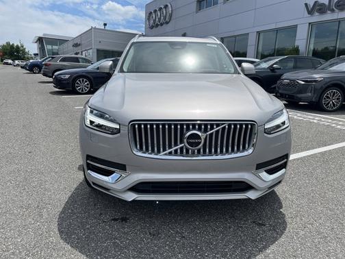 2024 Volvo XC90 Recharge Plug-In Hybrid Ultimate