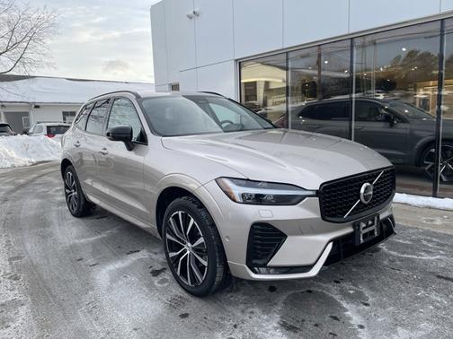 2025 Volvo XC60 Plus