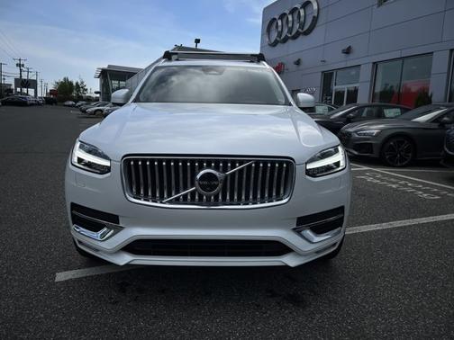 2023 Volvo XC90 Plus