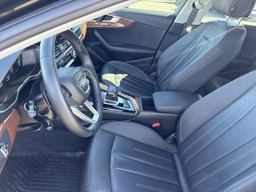 2022 Audi A4 Premium Plus