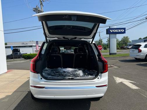 2025 Volvo XC90 Plug-In Hybrid Ultra